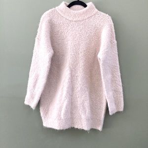 💙White Universal Thread Sweater